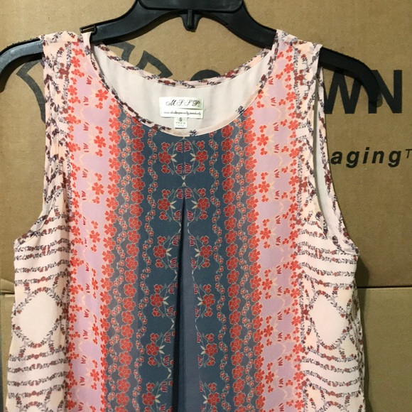 Clothes - Picture 2 of 2